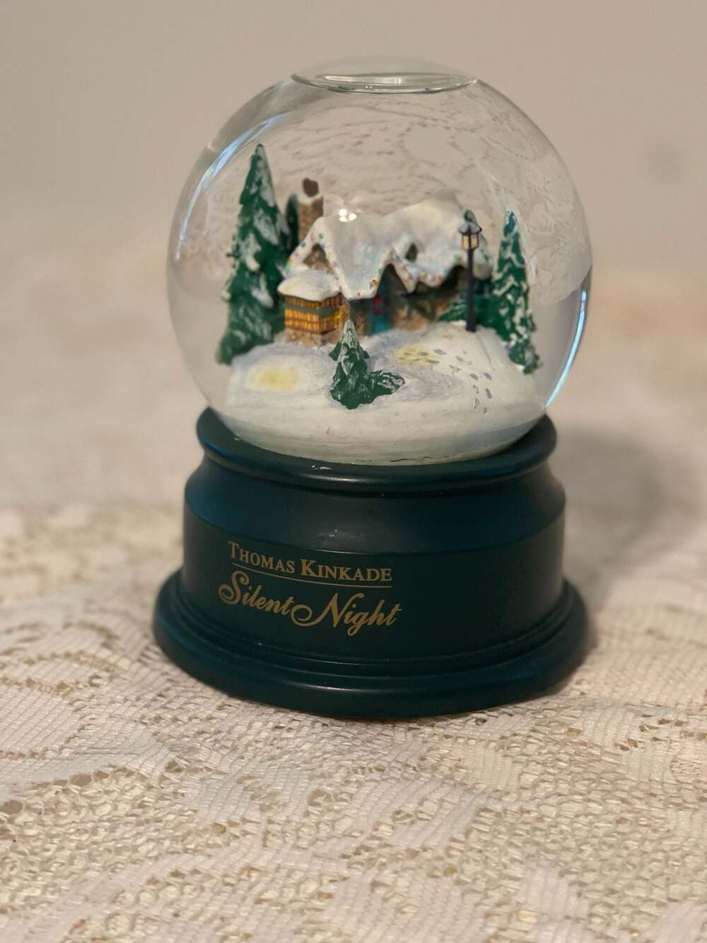 Thomas Kinkade Silent Night Mini Snow Globe Cottage Winter Scene Christmas Decor